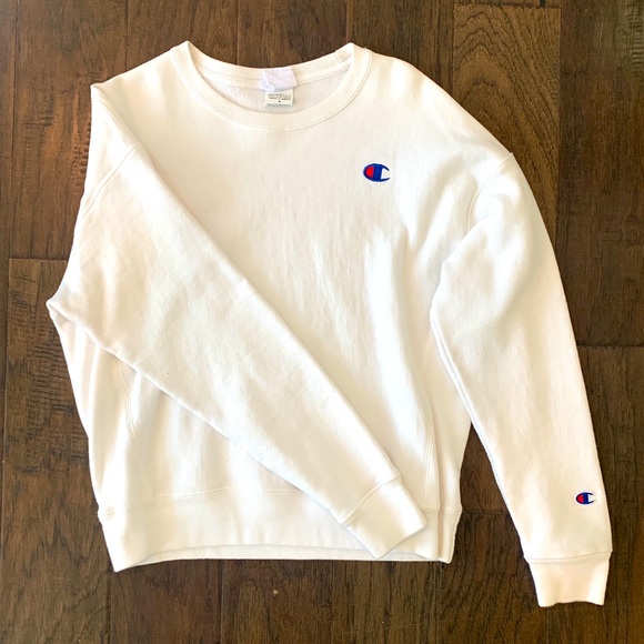 Champion Tops - Champion Women’s logo sweatshirt
